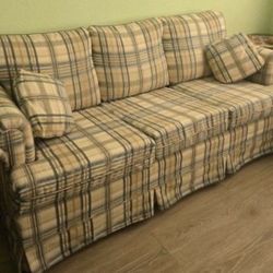 ** FREE** SOFA AND LOVE SEAT