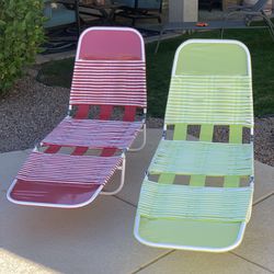  Rare Find. (to A Good Home) (2) Like New Vintage Tri-fold Vinyl Patio Loungers (2) 
