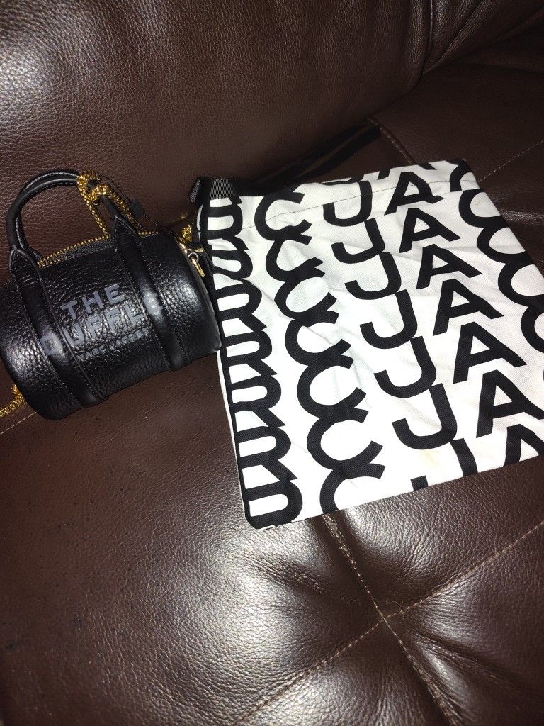 Marc Jacobs Duffle Bag (Authentic)