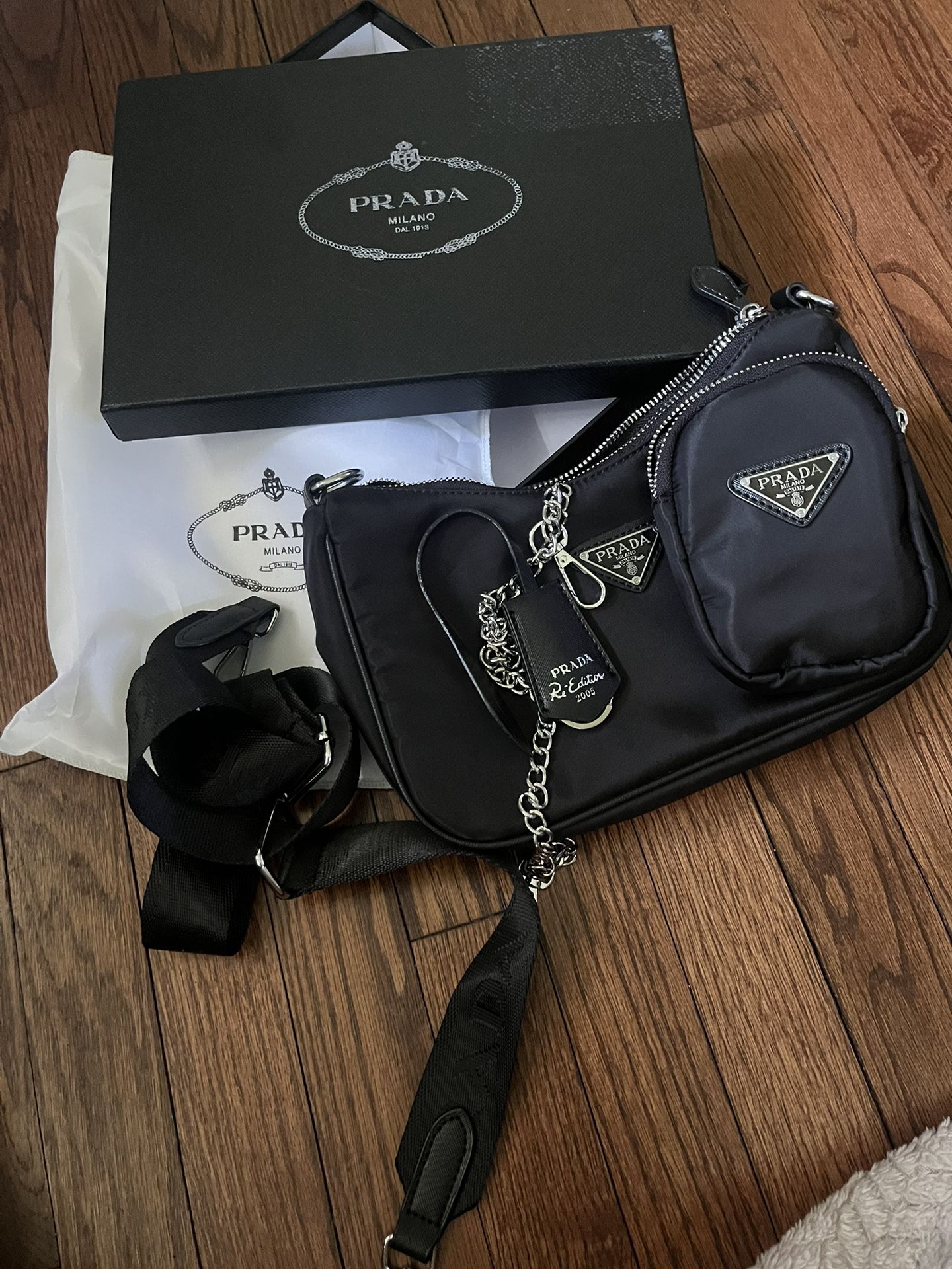 Prada 2005 Re-Edition Nylon Bag‼️(LIMITED TIME OFFER)‼️