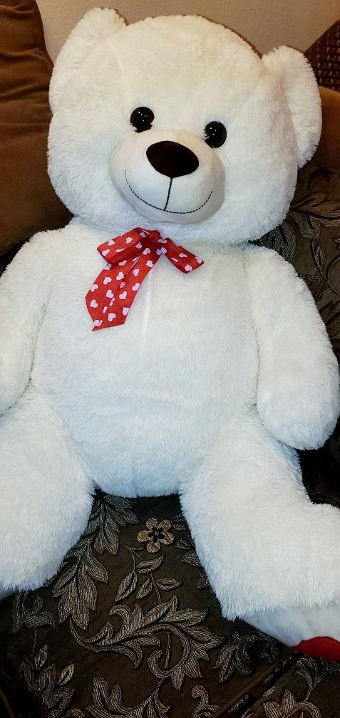 Large Like New Teddy Bear.  Free Smoke Home 