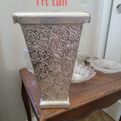 Fancy Silver Planter Flower Pot 