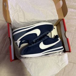 Nike Women’s Cortez Textile- Midnight Navy/White