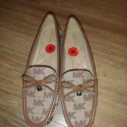 Loafers Michael Kors Size 6