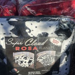 Cobijas.     84 Ave Indian school 