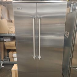 Viking Professional Series 42 Inch Side By Side Refrigerator VCSB423SS