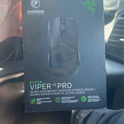 Razer Viper V2 Pro Wireless Optical Gaming Mouse RZ01-0(contact info removed)-R3U1 