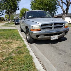2000 Dodge Dakota