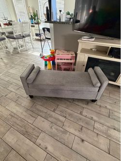 Gray Storage Bench / Upholstered Ottoman Bench