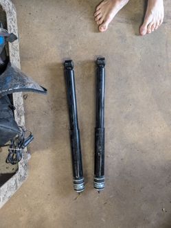 2004Toyota Sequoia struts and shocks