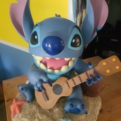  Walt Disney Stitch Cosmic Kahuna Statue, Large. Extremely Rare. 