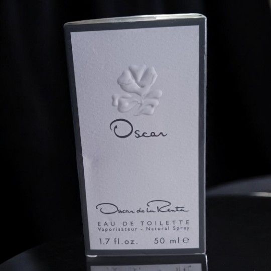 Oscar de la Renta EDT Spray, 1.7 Fl.Oz., New, sealed