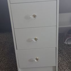 Famapy White Glass Top Table Vanity Table Vanity Desk with Lighting Bulbs and 3 Mirrors