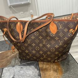 Louis Vuitton Never Full