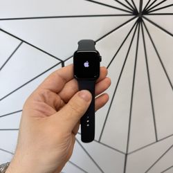 Apple Watch SE 2 Midnight 40mm Like Brand New