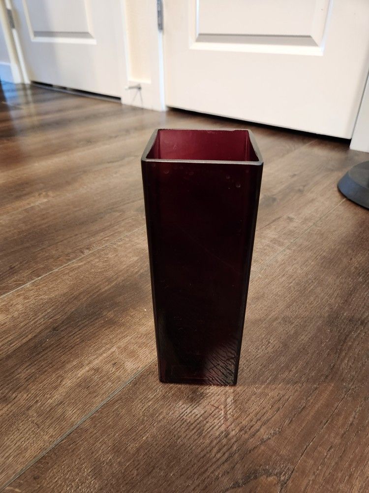 purple geometric glass Teleflora flower vase. 