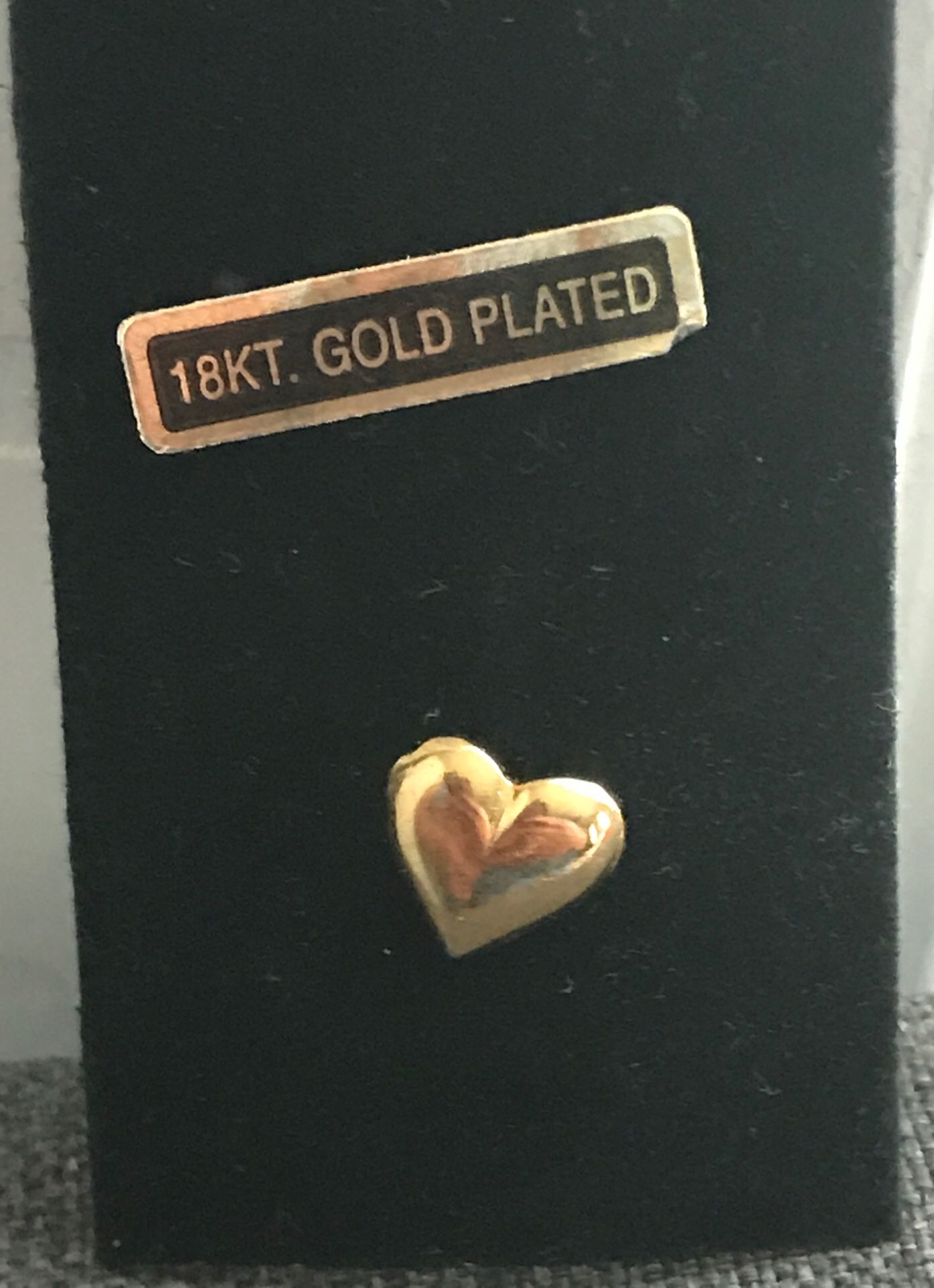 18k gold plated heart pin