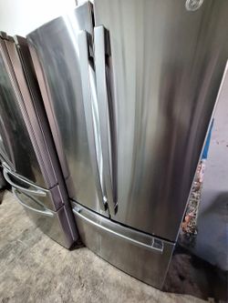 33 wide refrigerator GE