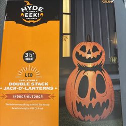New in box HYDE and EEK LED inflatable double stack jack-o’-lanterns indoor/outdoor use 3ft 6in 