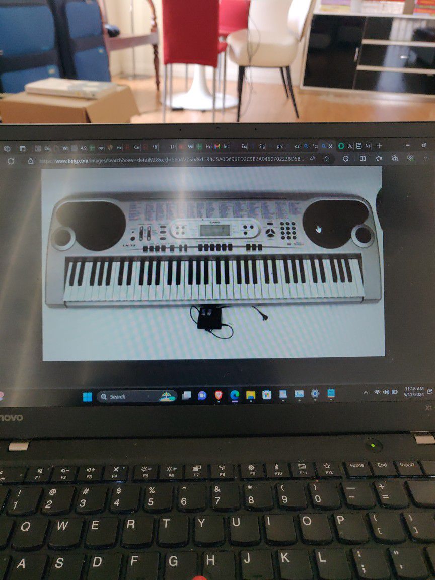 Casio LK 73 Keyboard music