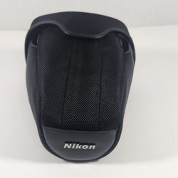 NIKON CAMERA CASE SEMI-SOFT BLACK MODEL CF-DC1
