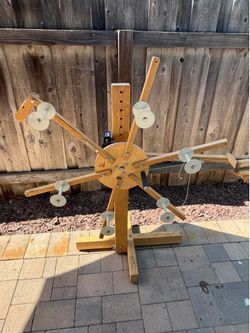 AVL Wooden Skein Winder with Revolution Counter – Excellent Condition