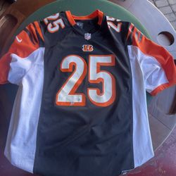 Jerseys And Shirts And Jacket For Sale 