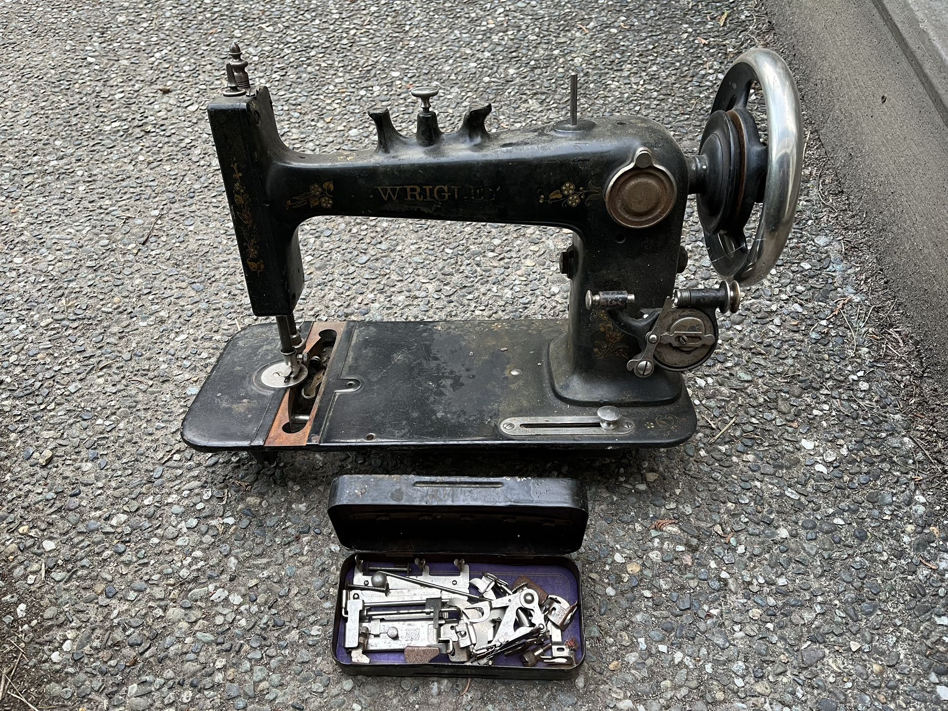 Sawing Machine Wrigley