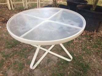 Durable Round Patio Table Hard Plastic Top/ Metal Frame