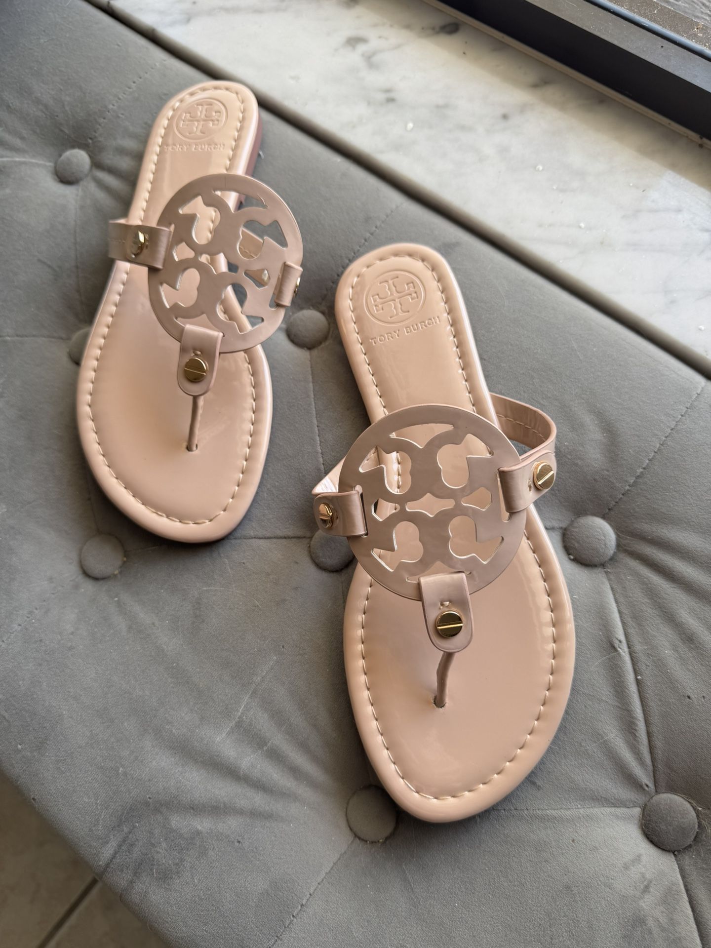 Tory Burch Nude Shiny Leather ( Different Sizes And Colors)