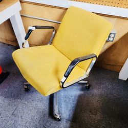 Retro Industrial Yellow Office Chair. 