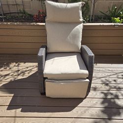 Patio Chair - Never Used . 363 On Amazon 