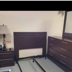 4 PCs Bedroom Set