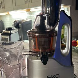 Juicer -slow Juicer (SKG 2088) 