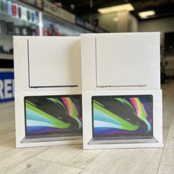 MacBook Pro 13 inch M2 Chip & MacBook Air M2 Chip Available (Newest Models)