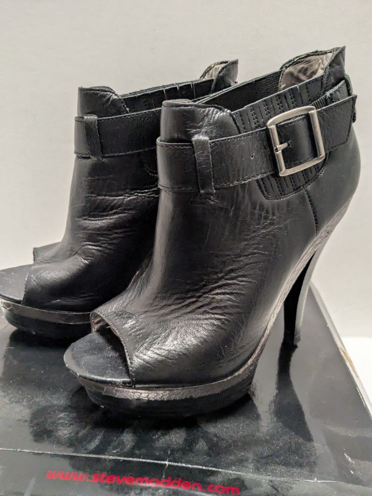 Steve Madden Black Ankle Boots