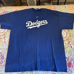 Nike Los Angeles Dodgers Graphic Tee - Size 2XL