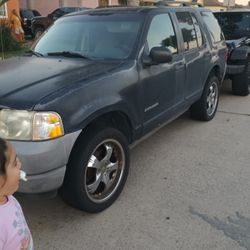 2002 Ford Explorer