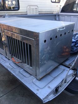 Dog Box Aircraft Truck