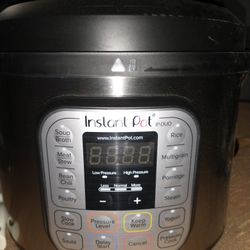 Insta Pot  Color:Grey, Black 