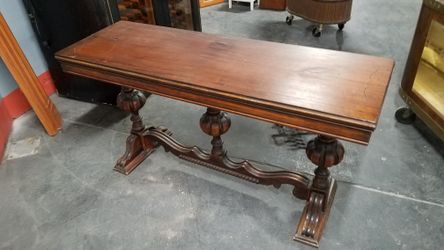 Antique Kiel Servex solid wood expandable ornate base table