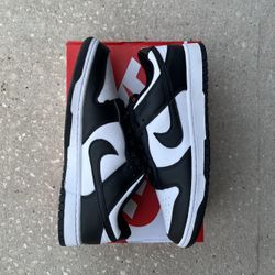 Nike Dunk Low Black/White