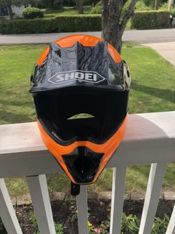 Shoei Dirt Bike Helmet / Scott Goggles