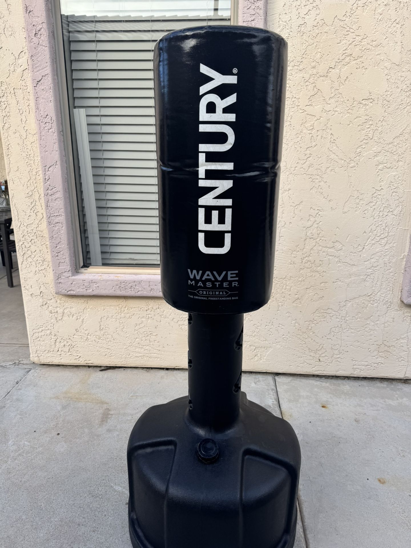 Punching/kickboxing Bag