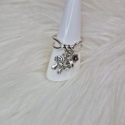 9.25 Silver Ring 35$