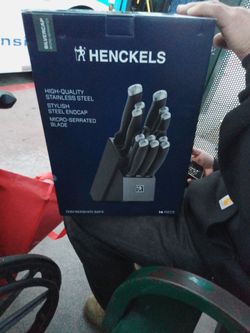 Henckels Silvercap 14-Piece Knife Block Set