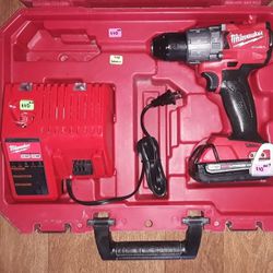 Read The Ad $110 No Lower Milwaukee Fuel Hammer Drill Kit With 2.0 Battery Charger And Hard Shell Case