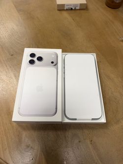 iPhone 17 Pro Max 256GB (Unlocked)
