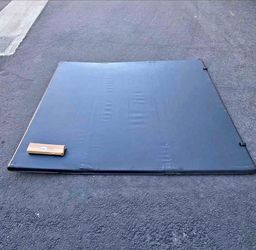 14-18 Chevrolet Silverado Gmc Sierra Soft Trifold Tonneau Bed Cover