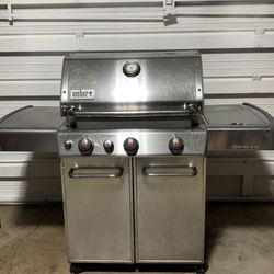 Weber Genesis E-310 BBQ Grill Propane 3 Burners